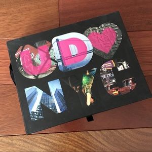 Limited Edition Urban Decay ❤️ New York Palette